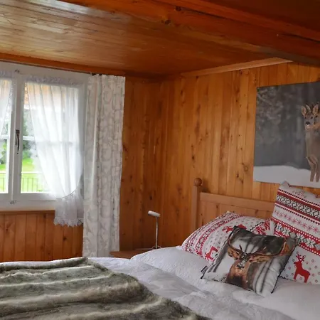 Fluehblueemli Appartement