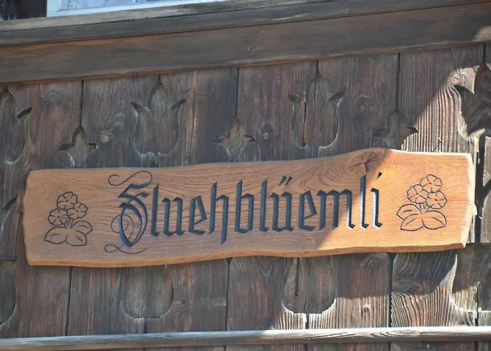 Fluehblueemli جريندلوالد