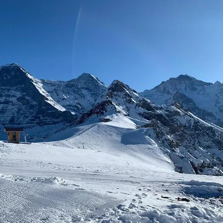 Fluehblueemli Lägenhet *